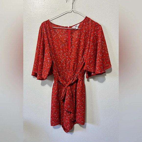 Jack by BB Dakota Red Floral Romper - Size 2 - Picture 3 of 8